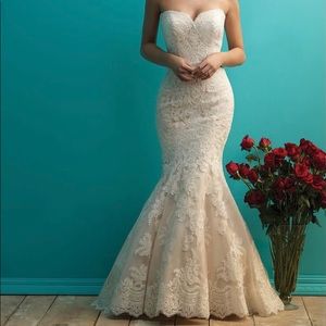 Allure #9250 Wedding dress